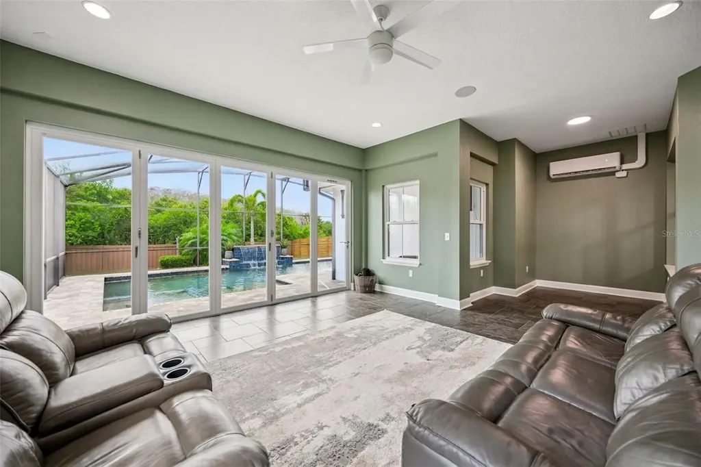 14160 Eliot Avenue Orlando FL 32827