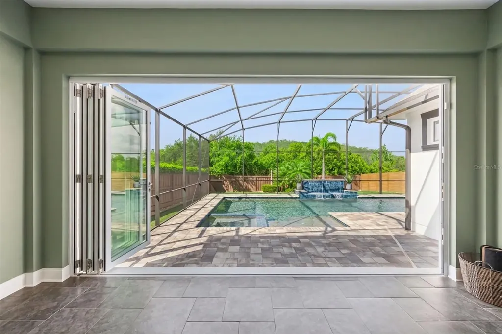14160 Eliot Avenue Orlando FL 32827