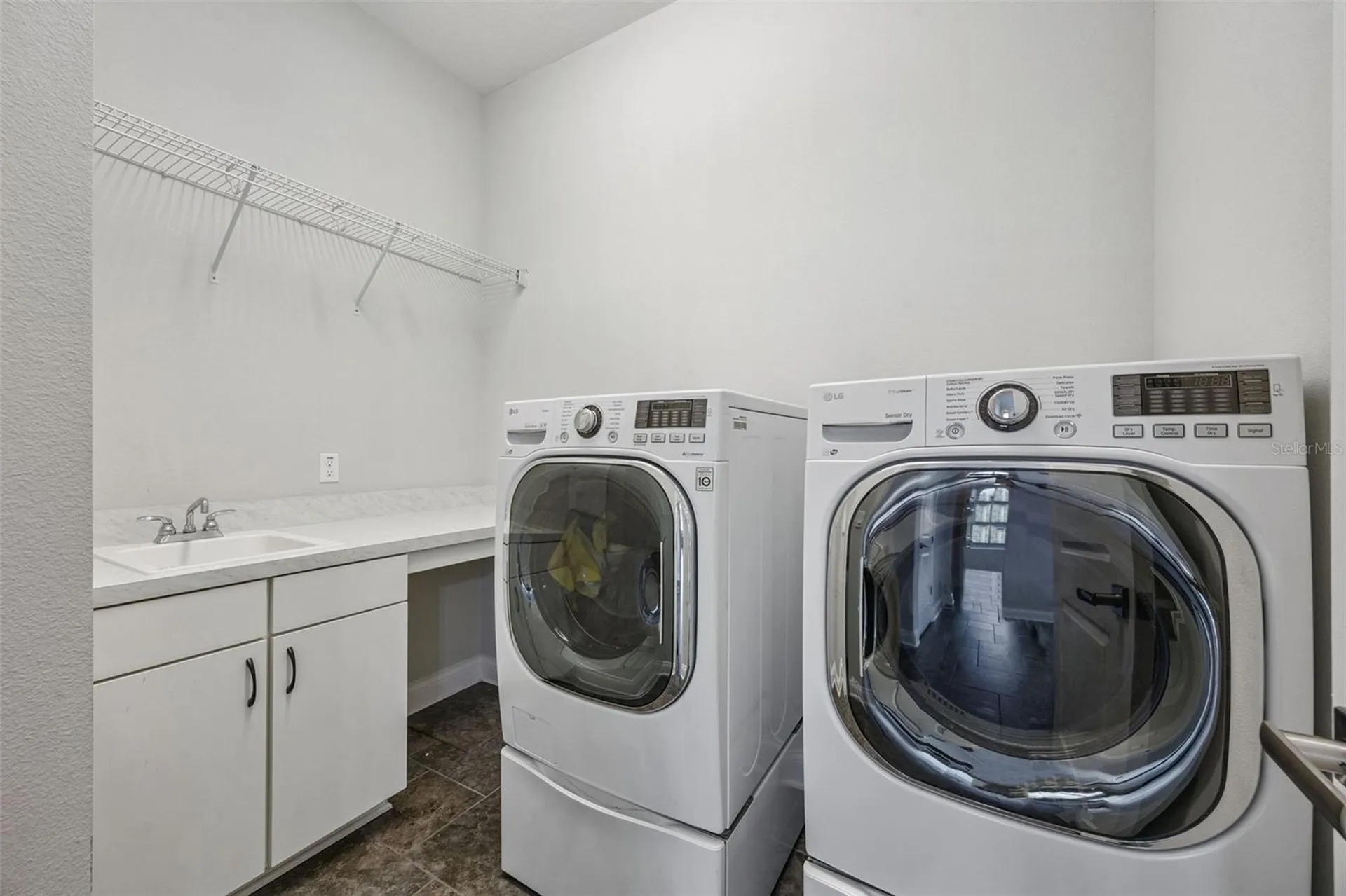 14160 Eliot Avenue Orlando FL 32827
