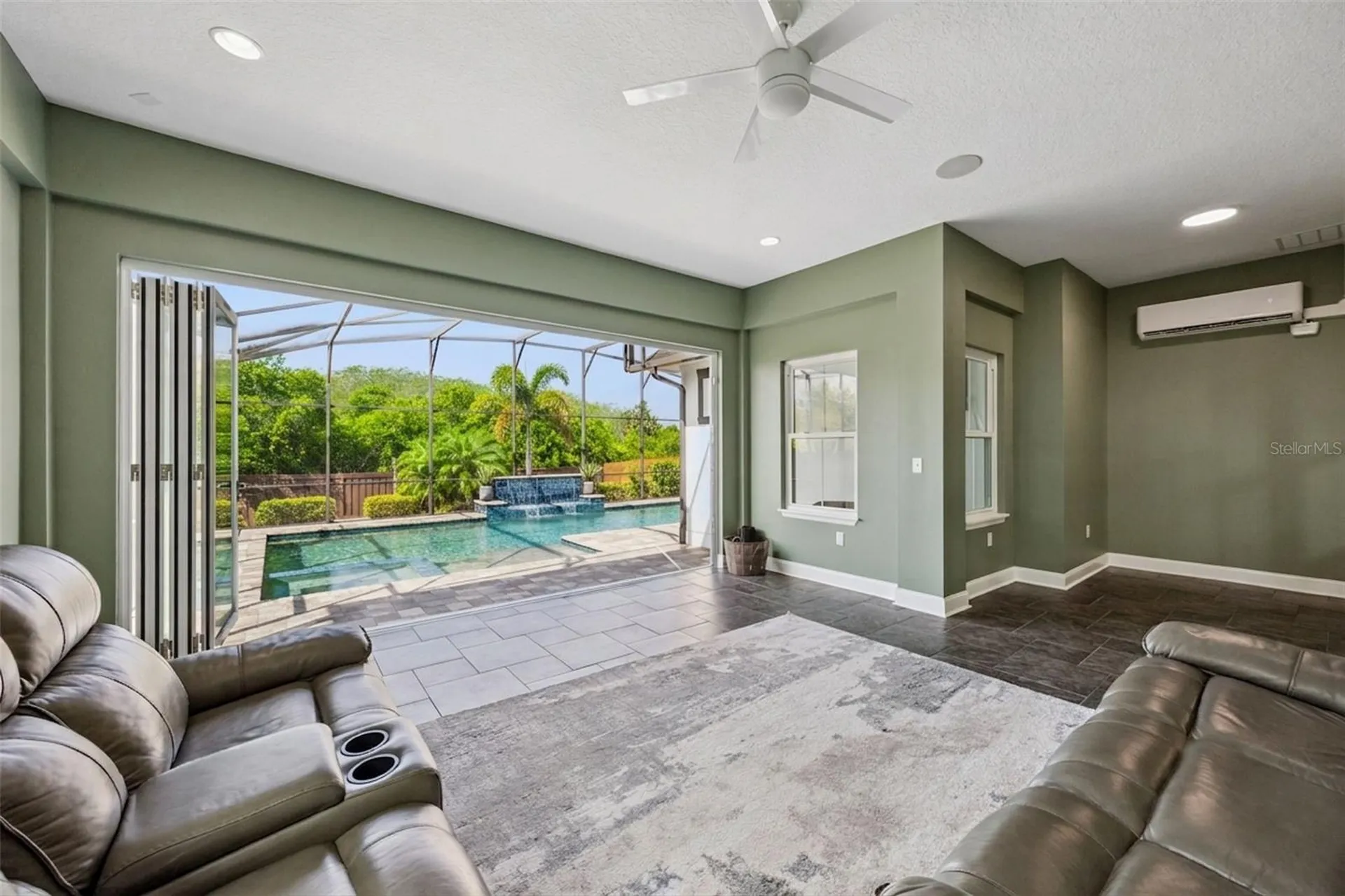14160 Eliot Avenue Orlando FL 32827