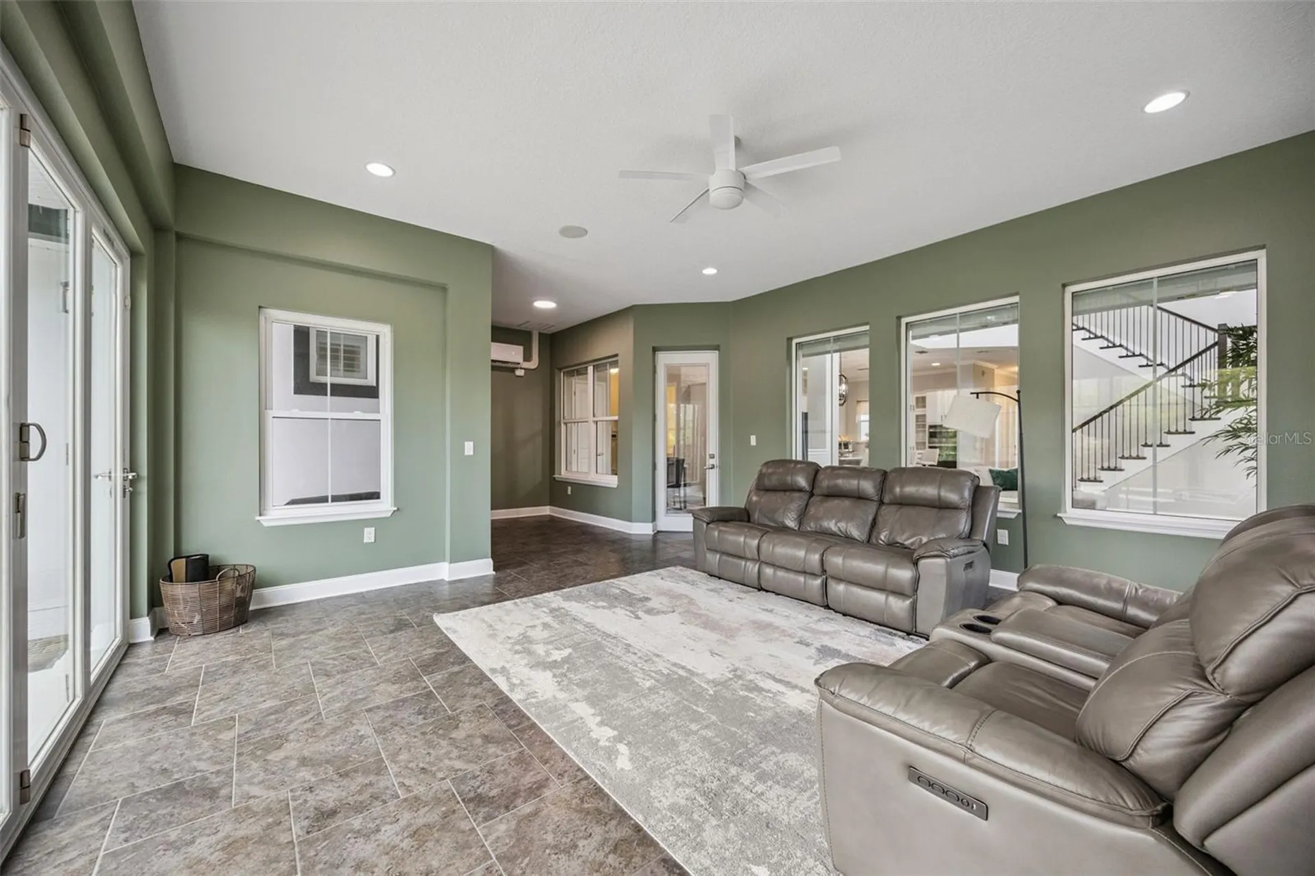 14160 Eliot Avenue Orlando FL 32827