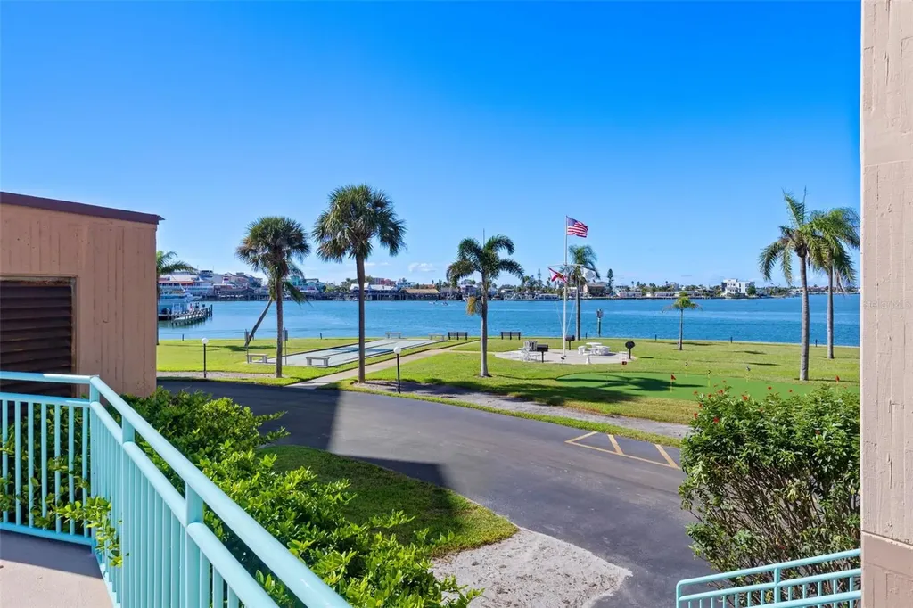 1 Key Capri Treasure Island FL 33706