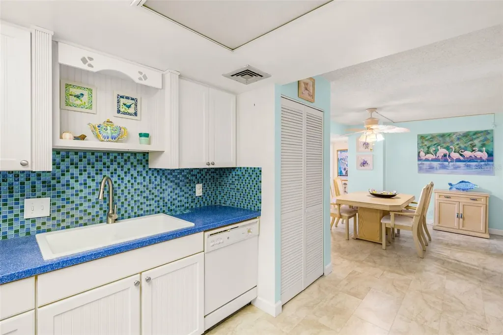 1 Key Capri Treasure Island FL 33706