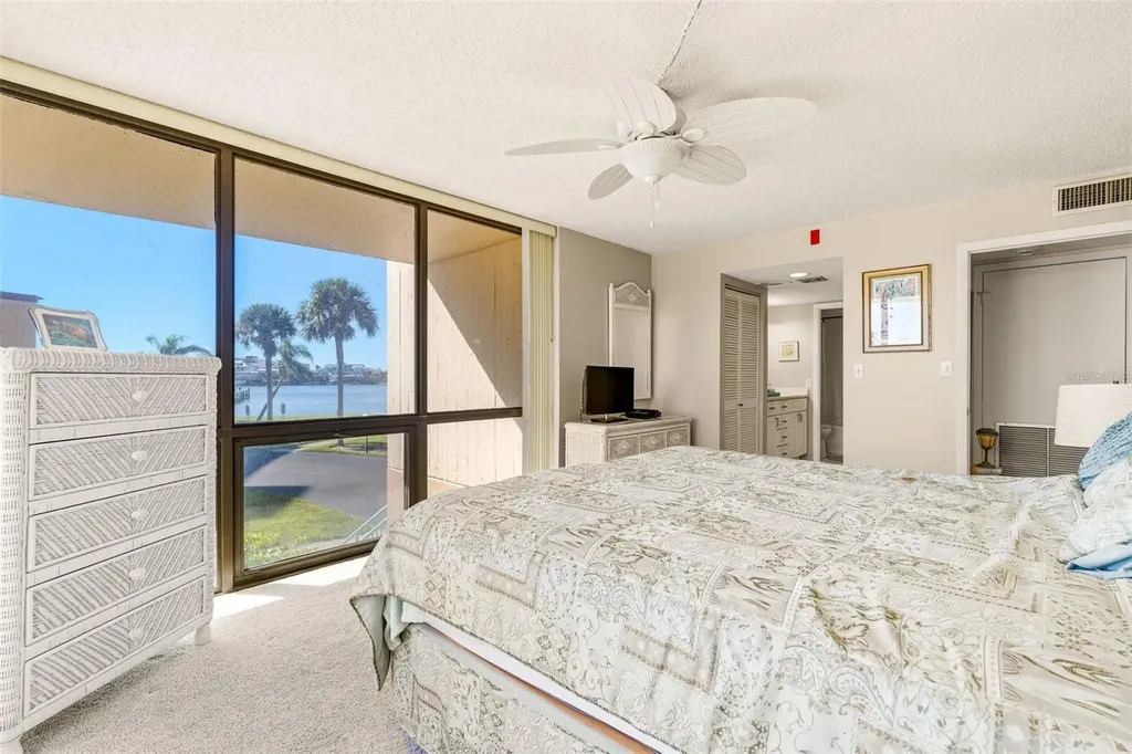 1 Key Capri Treasure Island FL 33706