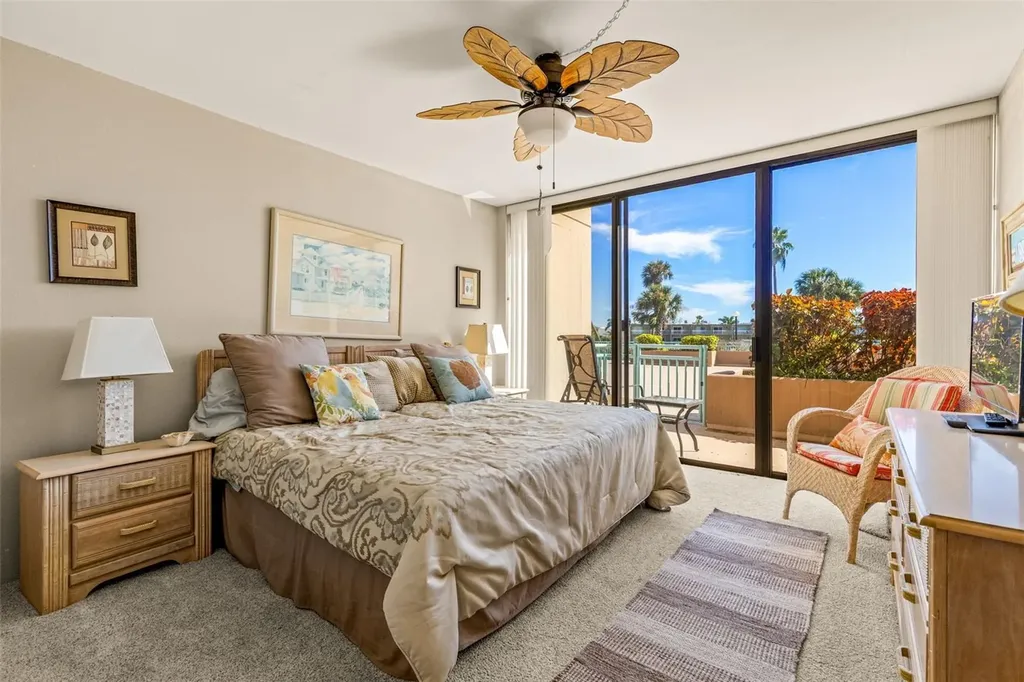 1 Key Capri Treasure Island FL 33706