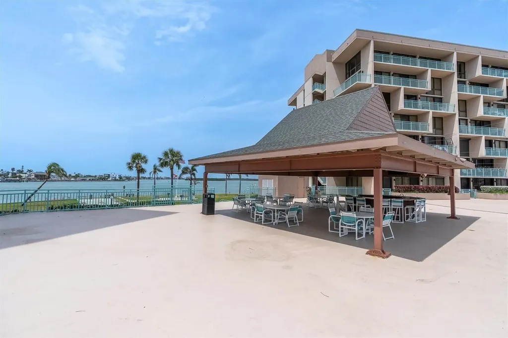 1 Key Capri Treasure Island FL 33706
