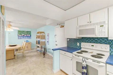 1 Key Capri Treasure Island FL 33706