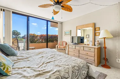 1 Key Capri Treasure Island FL 33706