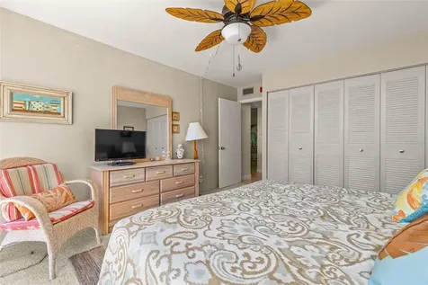 1 Key Capri Treasure Island FL 33706