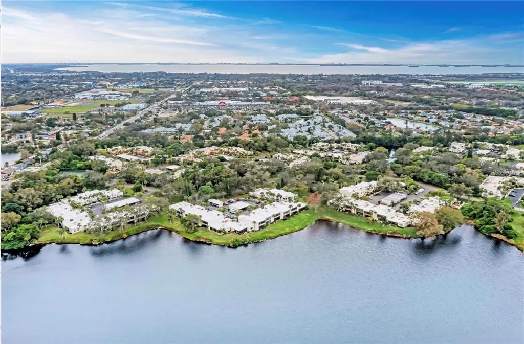 211 Lakewood Drive Bradenton FL 34210