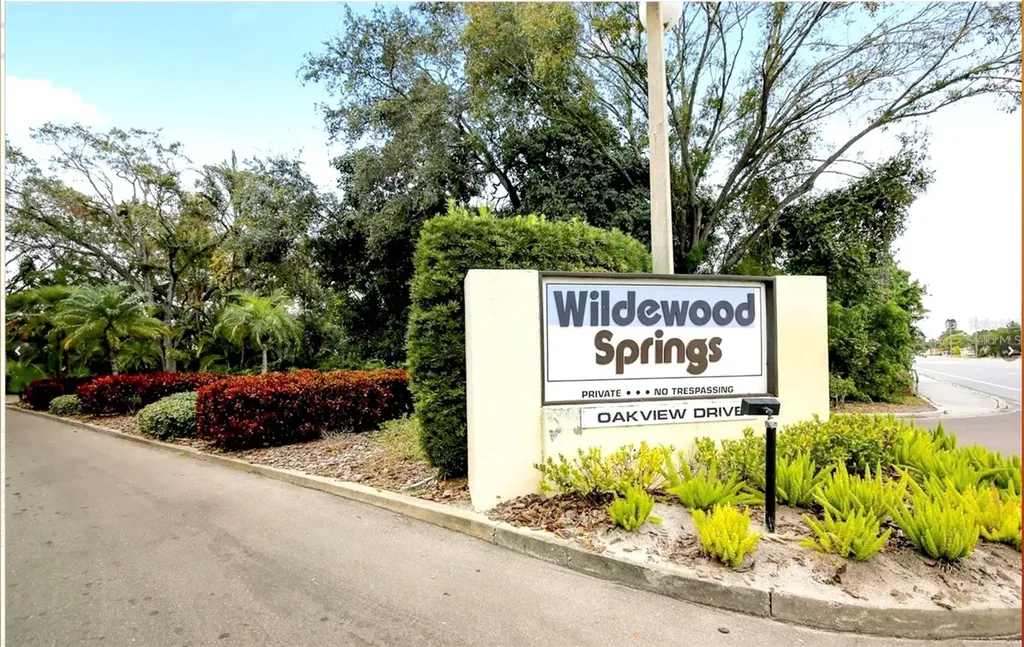 211 Lakewood Drive Bradenton FL 34210
