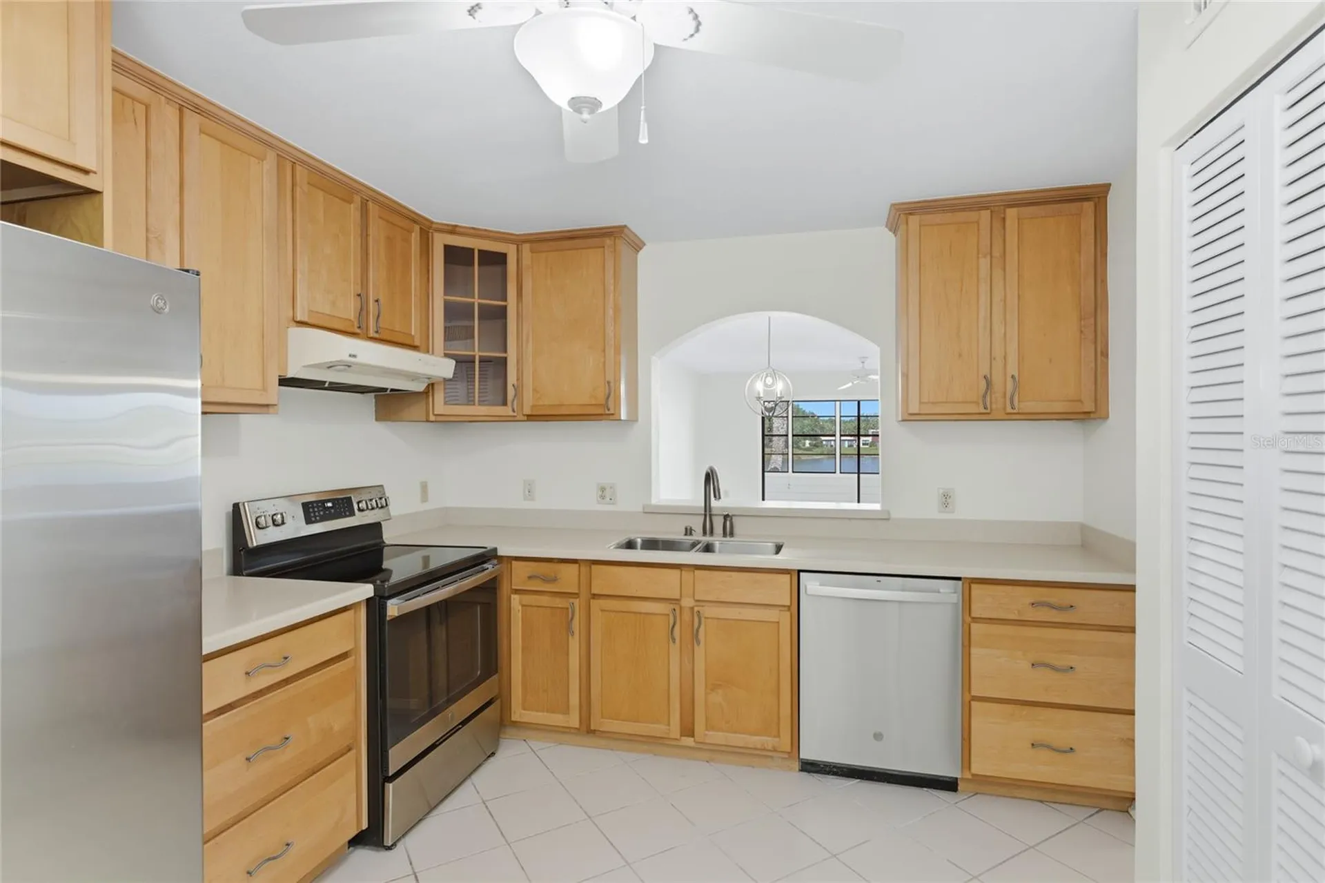 211 Lakewood Drive Bradenton FL 34210