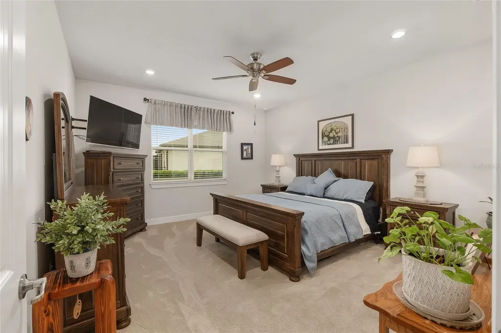 9267 SW 56th Loop Ocala FL 34481