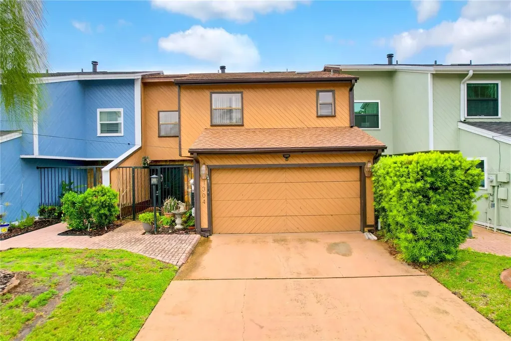1304 W Charter Street Tampa FL 33602
