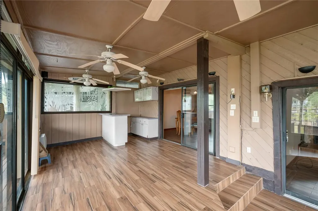 1304 W Charter Street Tampa FL 33602