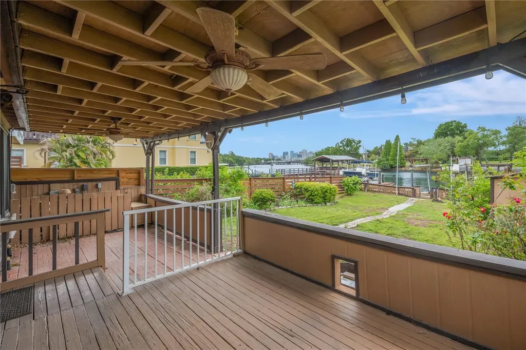 1304 W Charter Street Tampa FL 33602