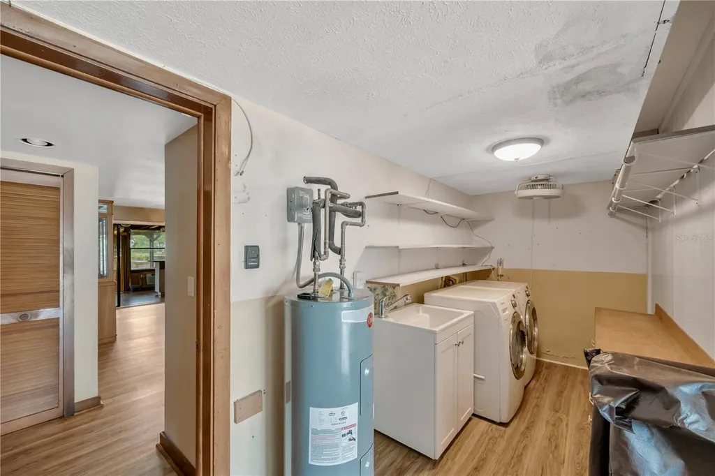 1304 W Charter Street Tampa FL 33602