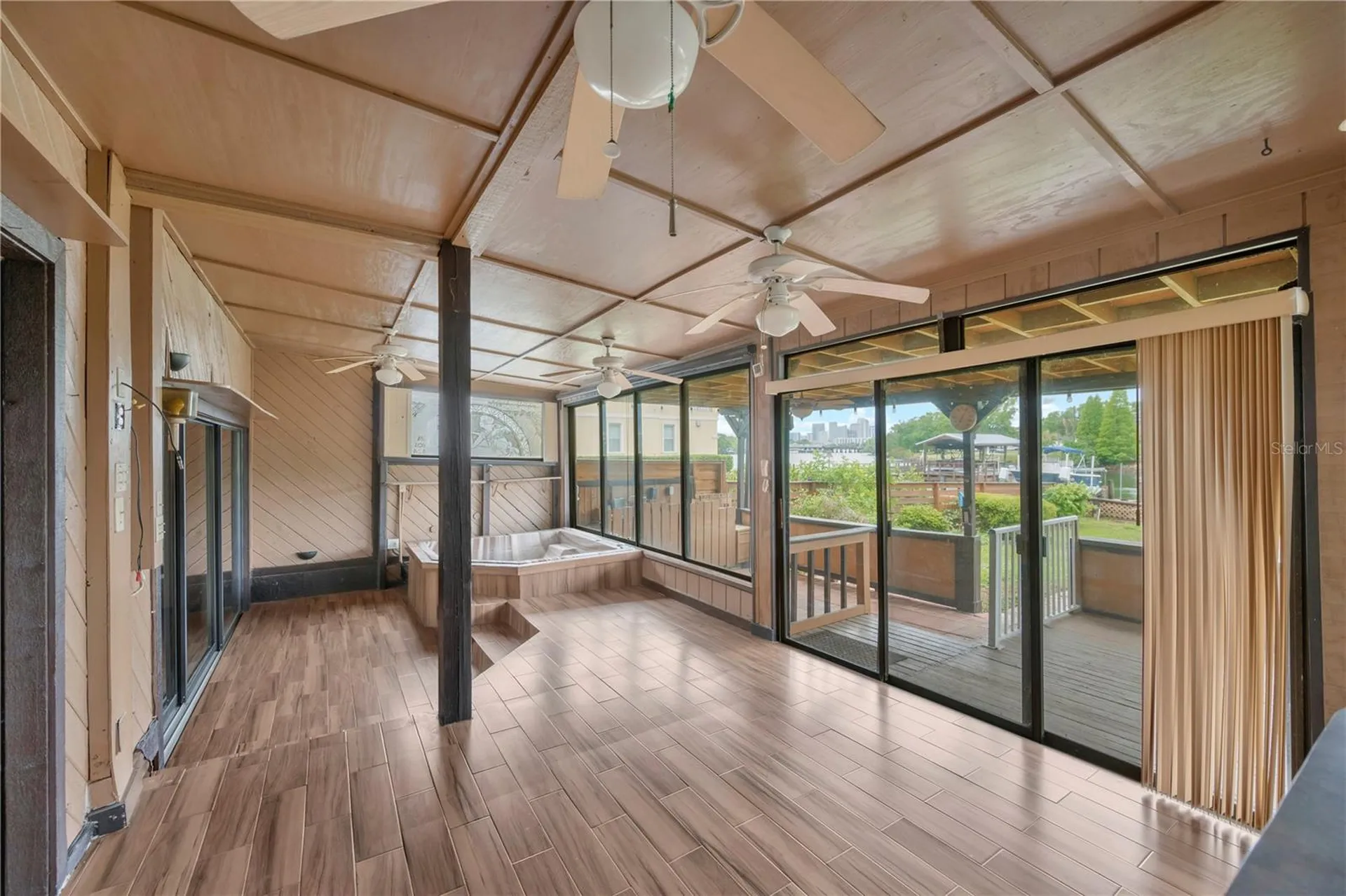 1304 W Charter Street Tampa FL 33602