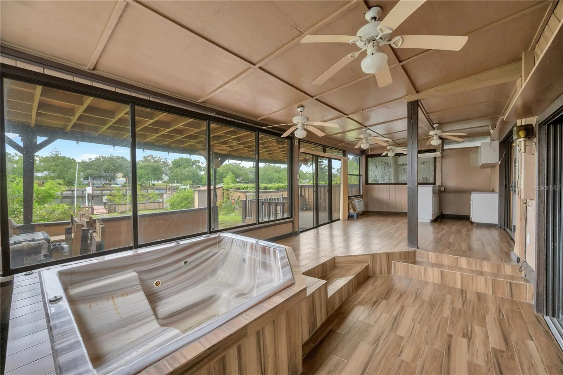 1304 W Charter Street Tampa FL 33602