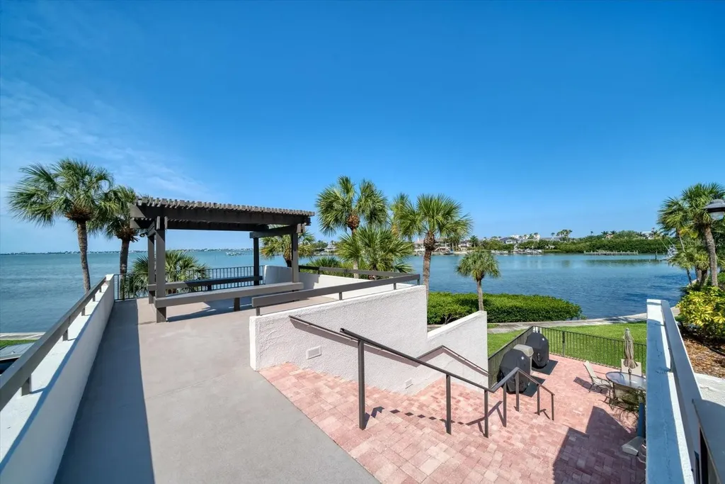 6 Belleview Boulevard Belleair FL 33756