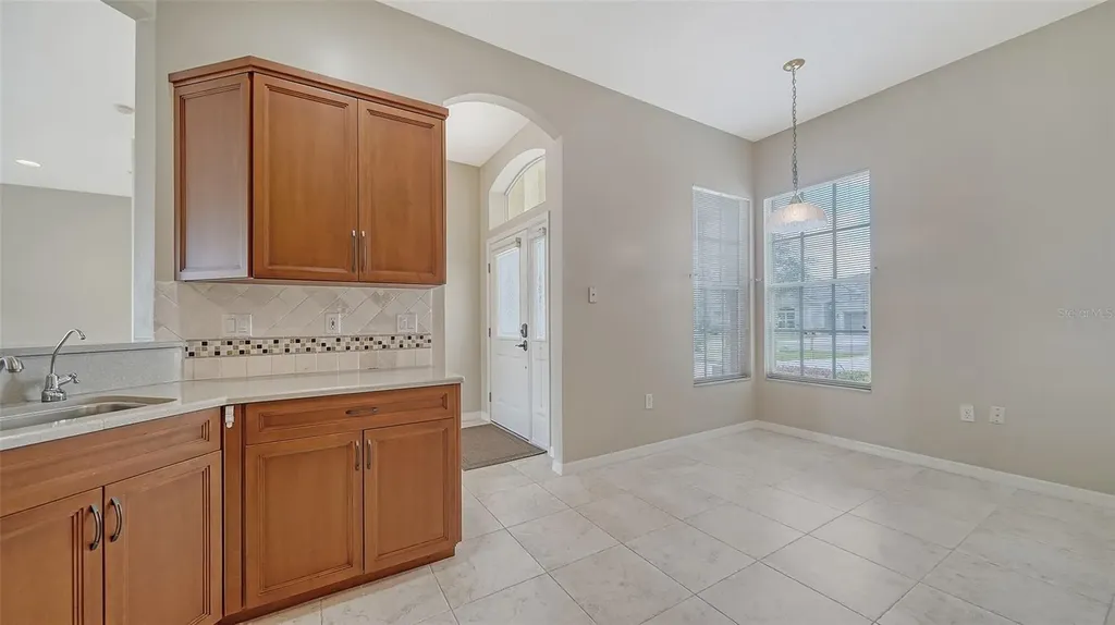5939 Sandstone Avenue Sarasota FL 34243