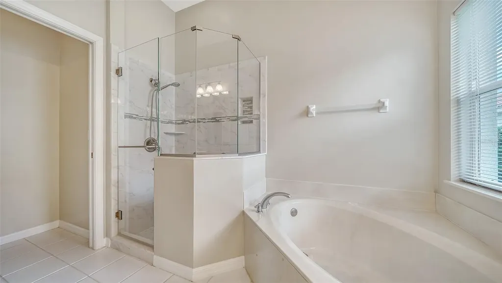 5939 Sandstone Avenue Sarasota FL 34243