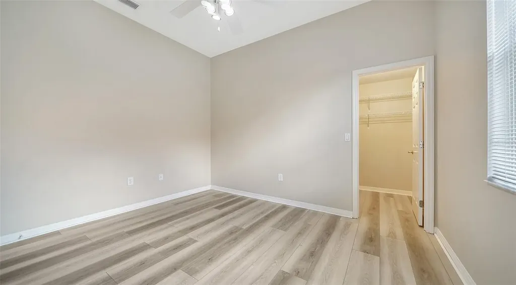 5939 Sandstone Avenue Sarasota FL 34243