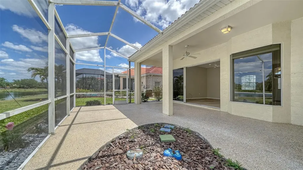 5939 Sandstone Avenue Sarasota FL 34243