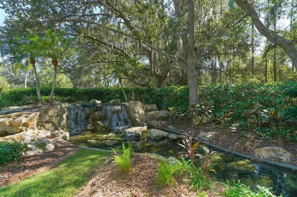 5939 Sandstone Avenue Sarasota FL 34243