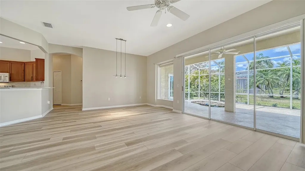 5939 Sandstone Avenue Sarasota FL 34243