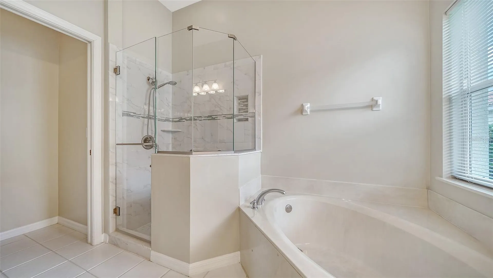 5939 Sandstone Avenue Sarasota FL 34243