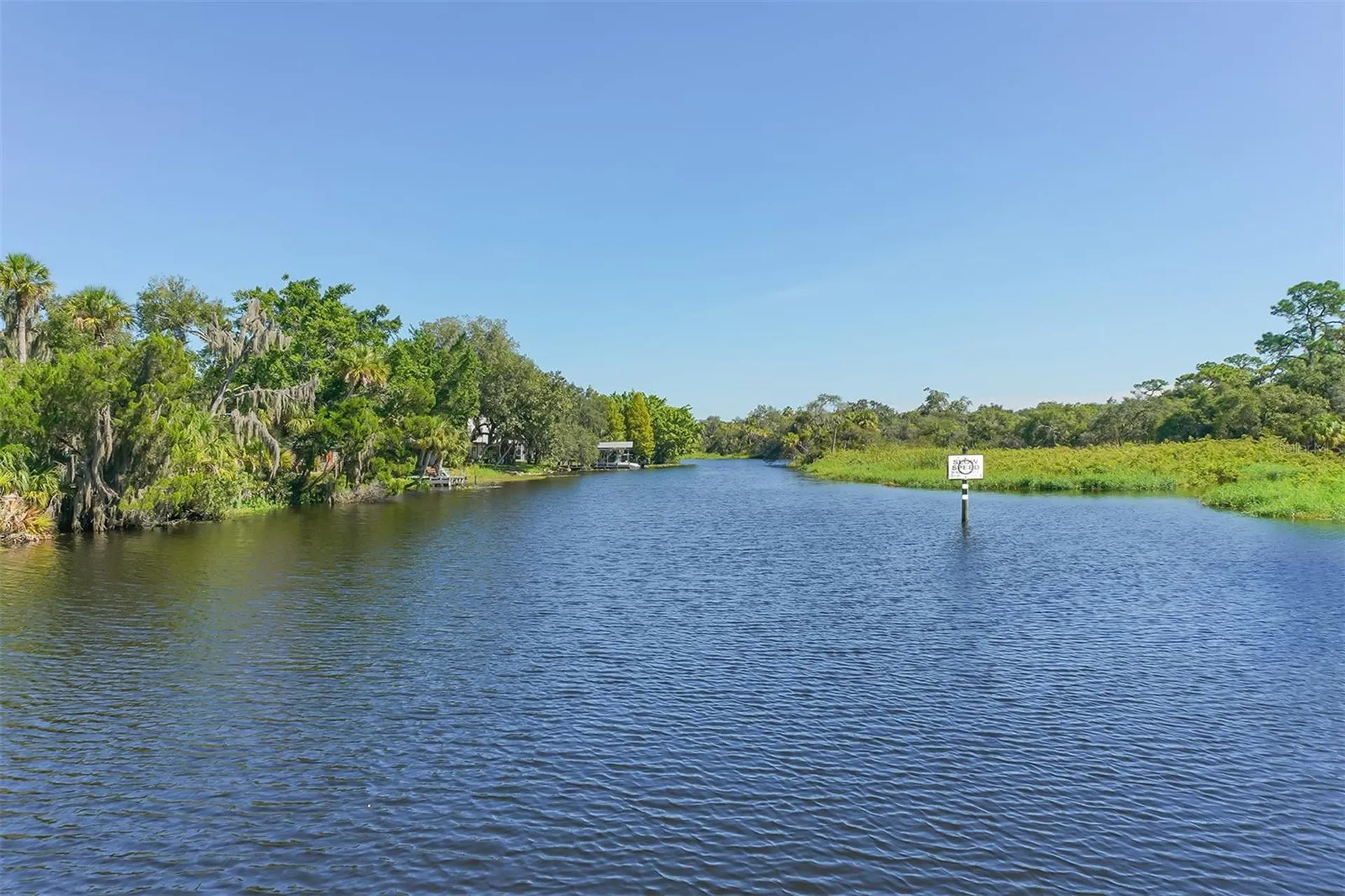 5939 Sandstone Avenue Sarasota FL 34243