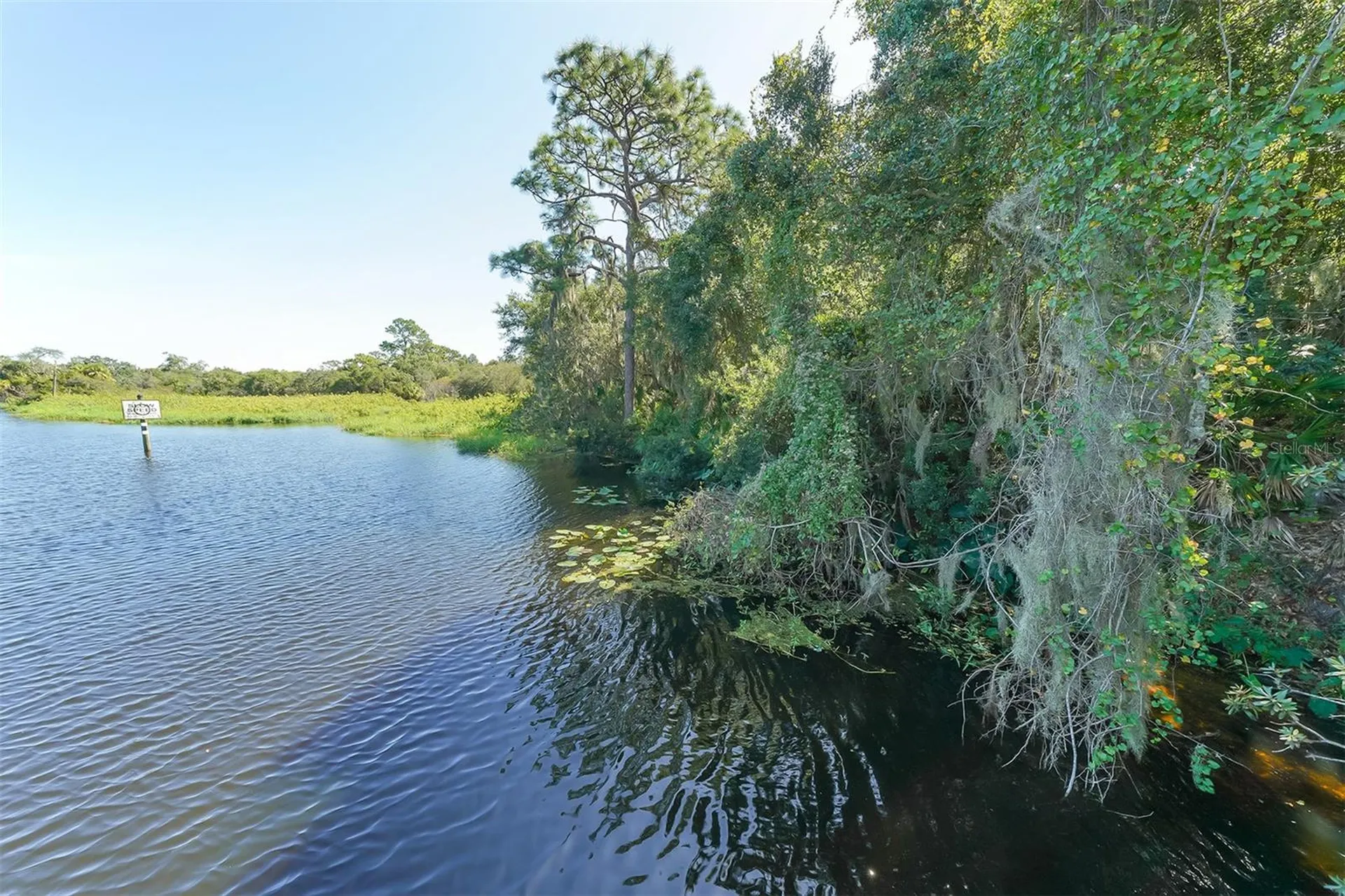 5939 Sandstone Avenue Sarasota FL 34243