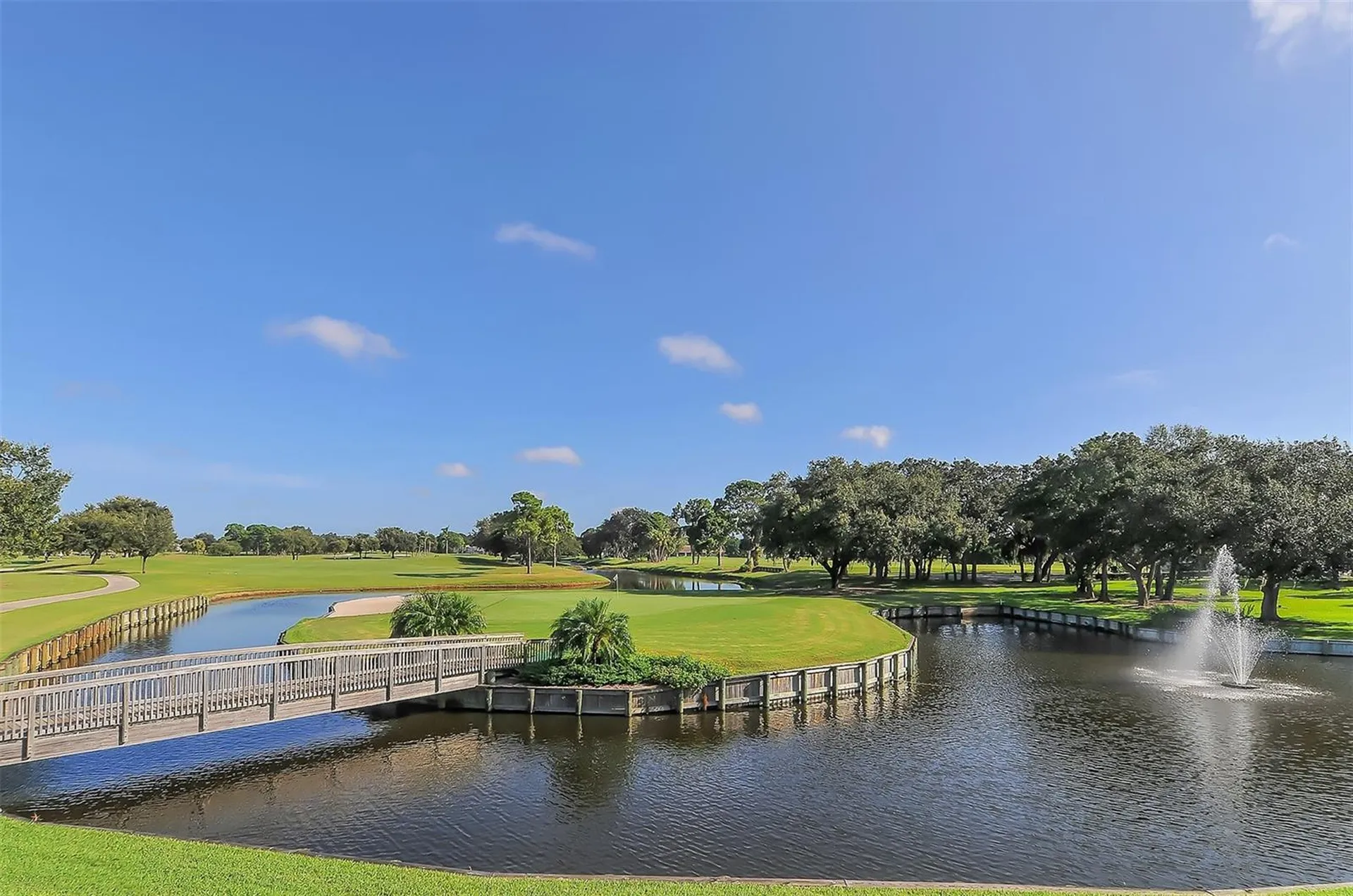 5939 Sandstone Avenue Sarasota FL 34243