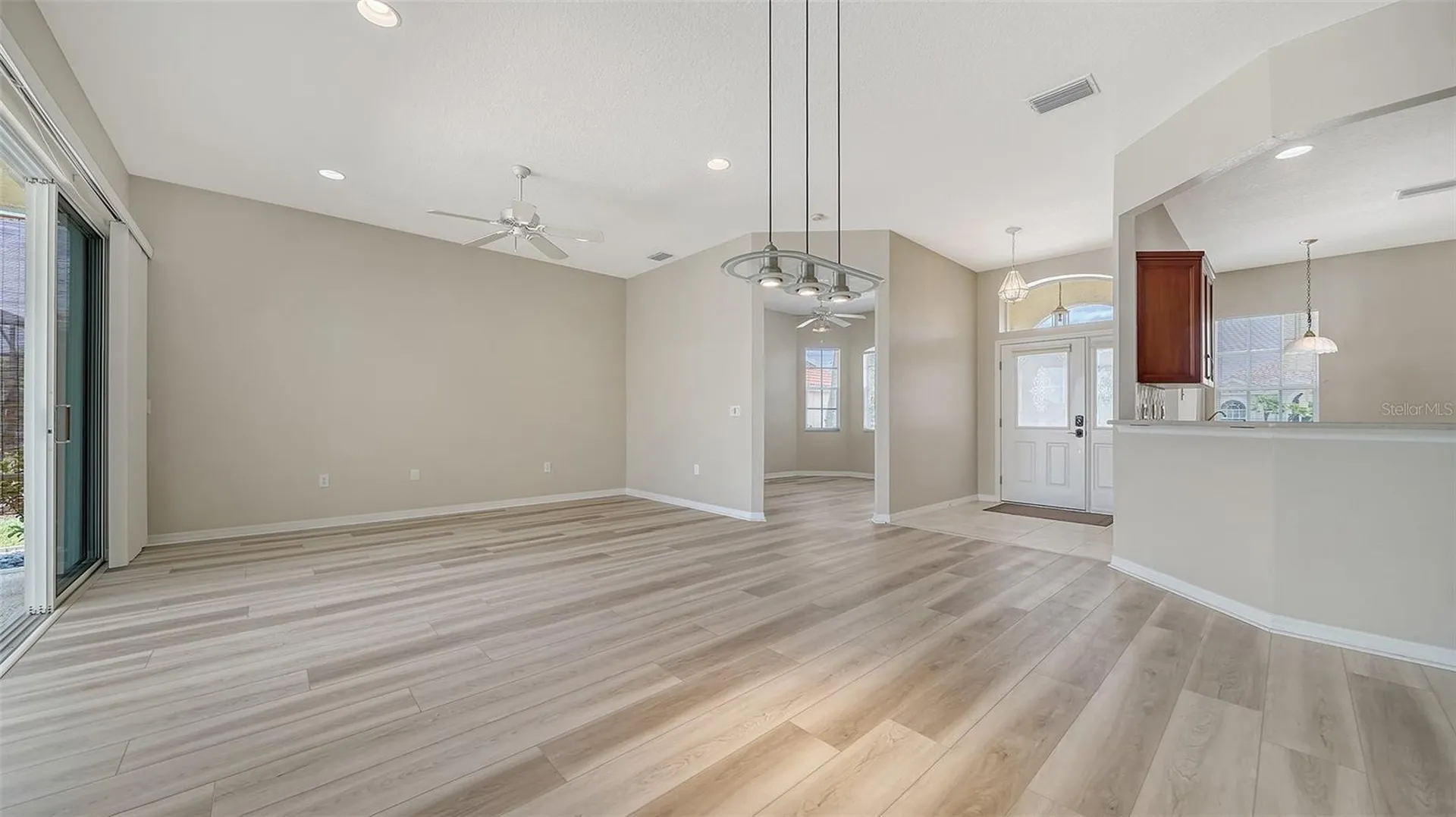 5939 Sandstone Avenue Sarasota FL 34243