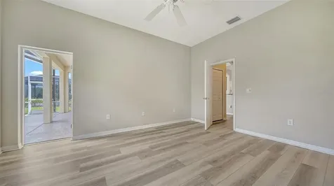 5939 Sandstone Avenue Sarasota FL 34243