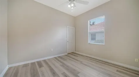 5939 Sandstone Avenue Sarasota FL 34243