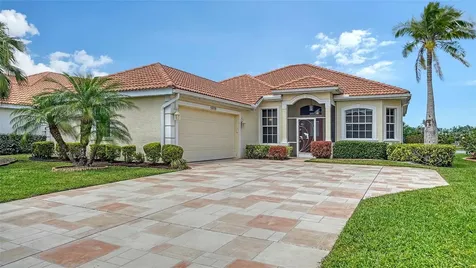 5939 Sandstone Avenue Sarasota FL 34243