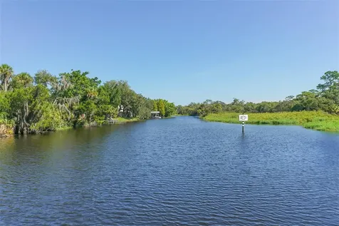 5939 Sandstone Avenue Sarasota FL 34243