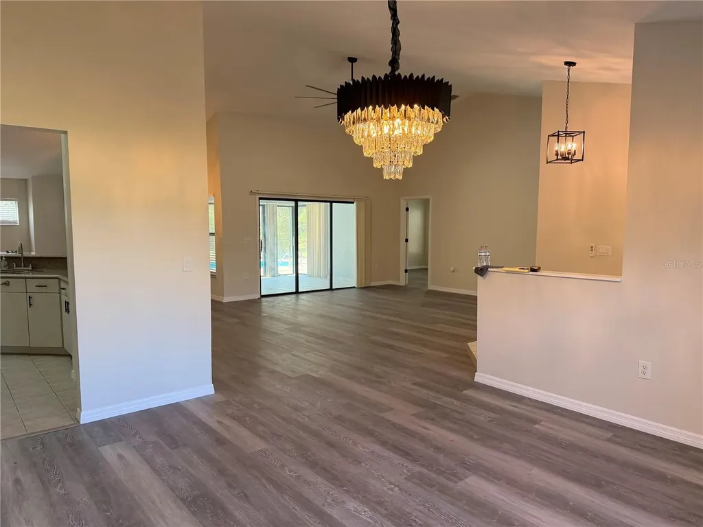 994 E Crown Of Roses Loop Inverness FL 34453