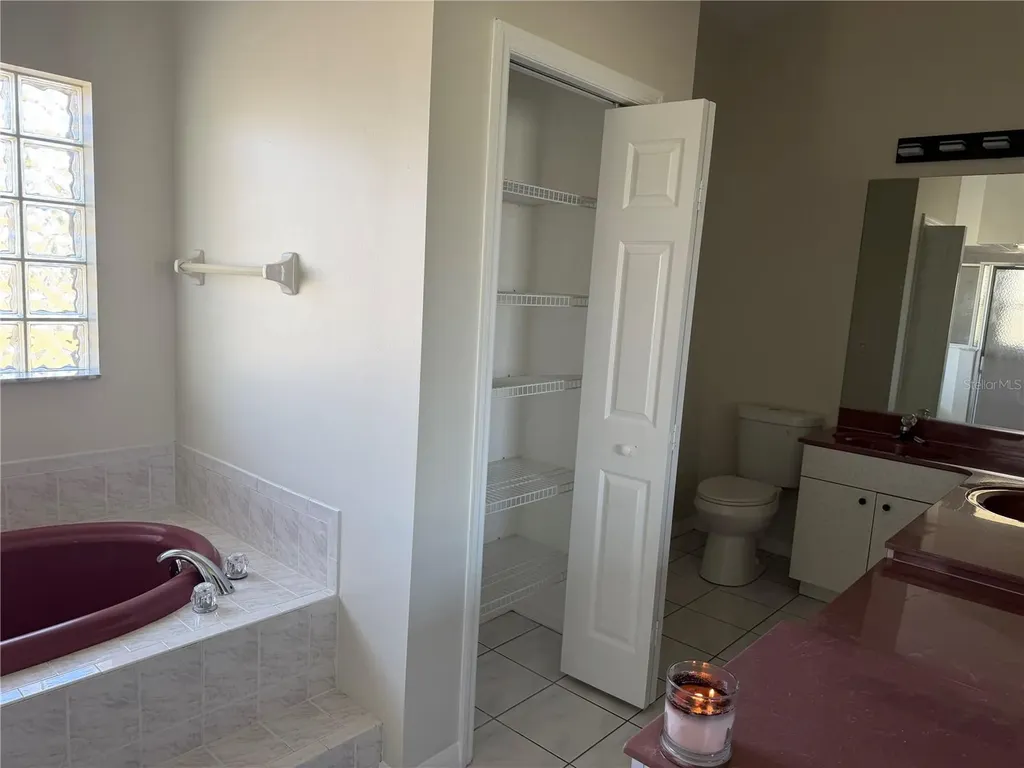 994 E Crown Of Roses Loop Inverness FL 34453
