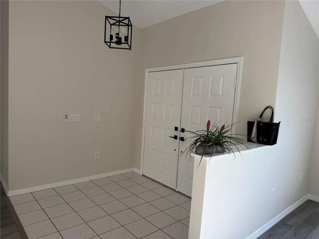 994 E Crown Of Roses Loop Inverness FL 34453