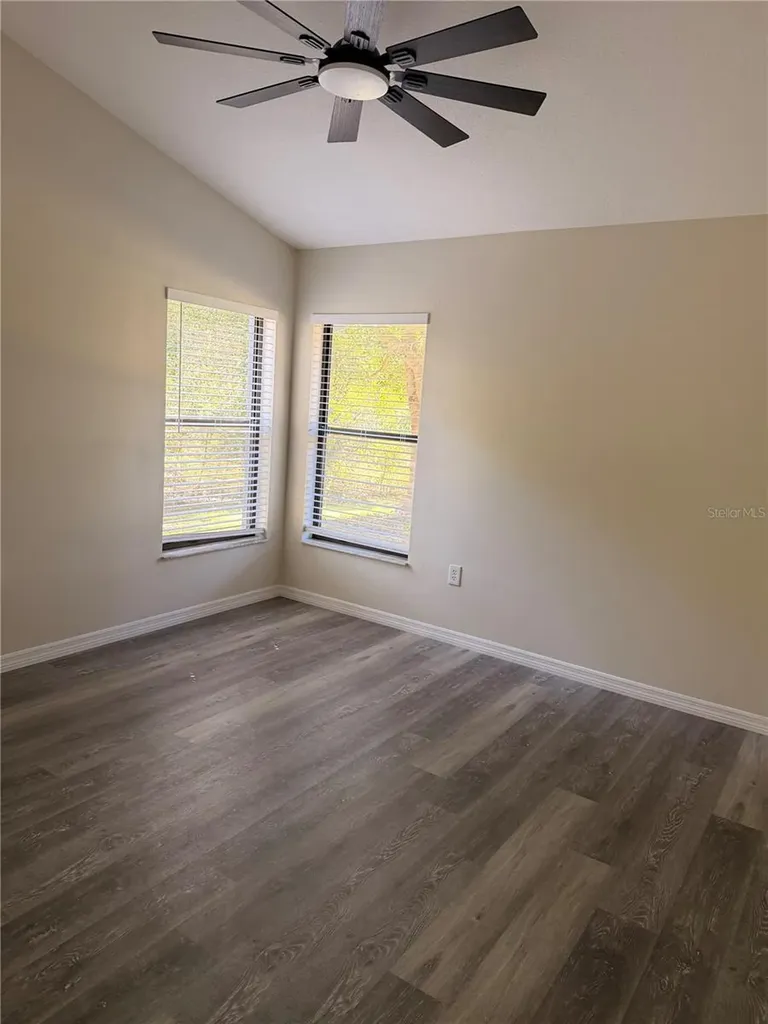 994 E Crown Of Roses Loop Inverness FL 34453