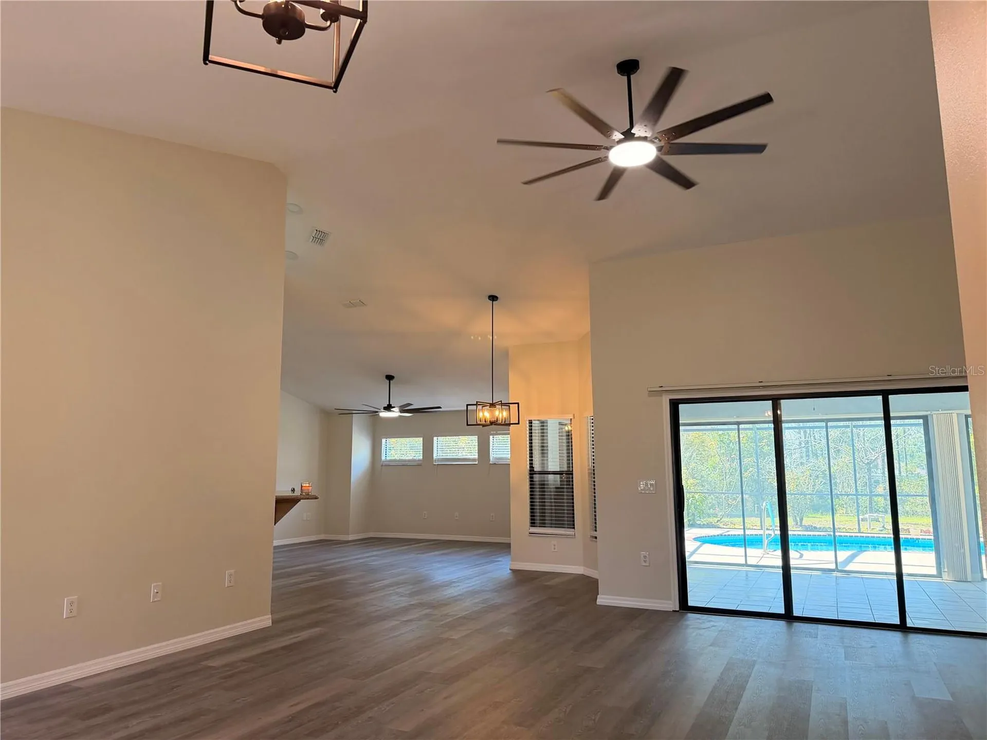 994 E Crown Of Roses Loop Inverness FL 34453
