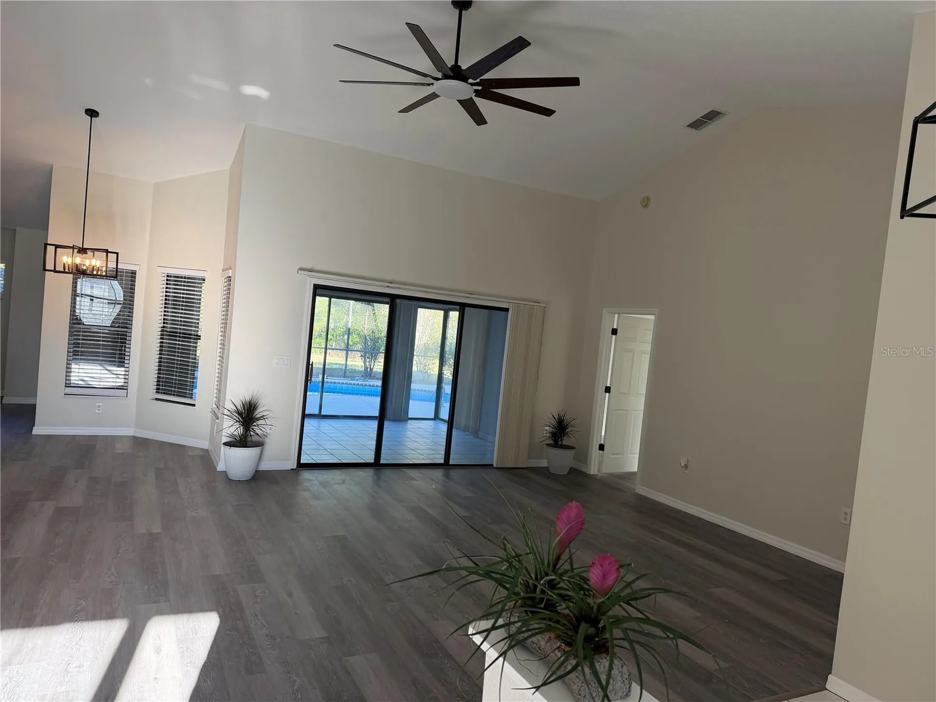 994 E Crown Of Roses Loop Inverness FL 34453