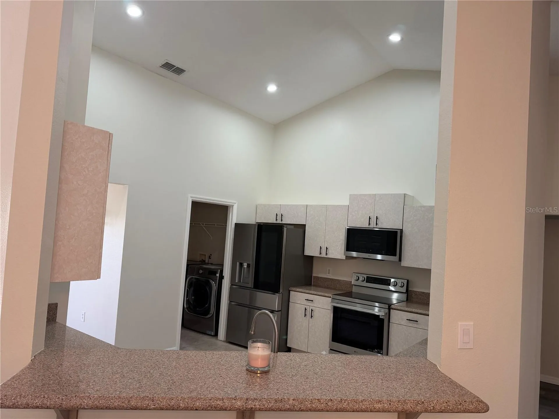 994 E Crown Of Roses Loop Inverness FL 34453