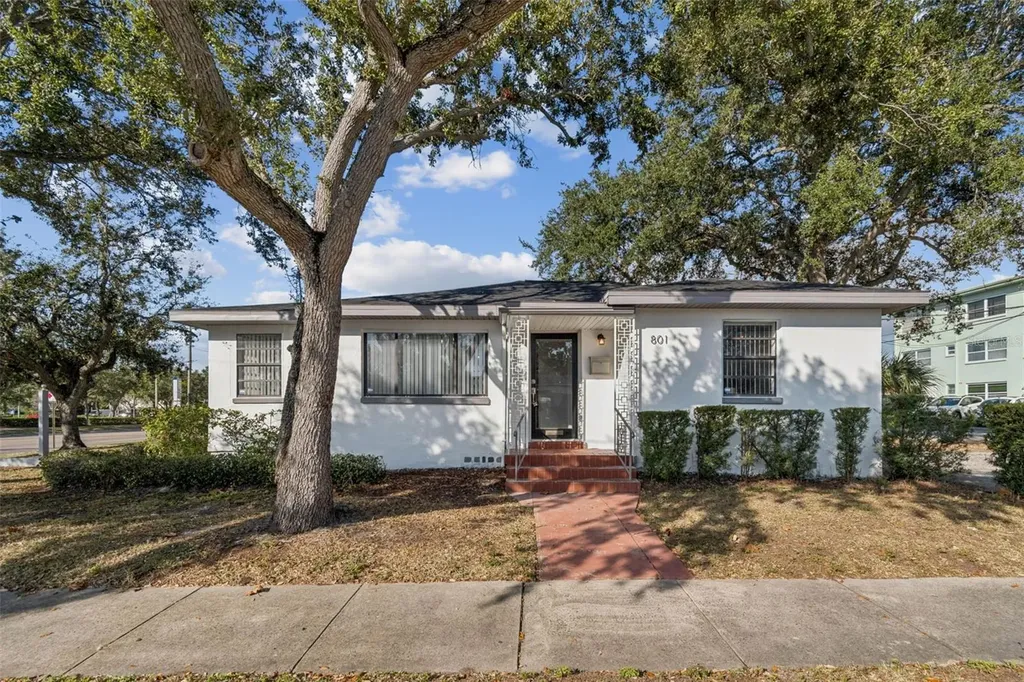801 49th Street N St Petersburg FL 33710