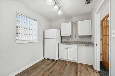 801 49th Street N St Petersburg FL 33710