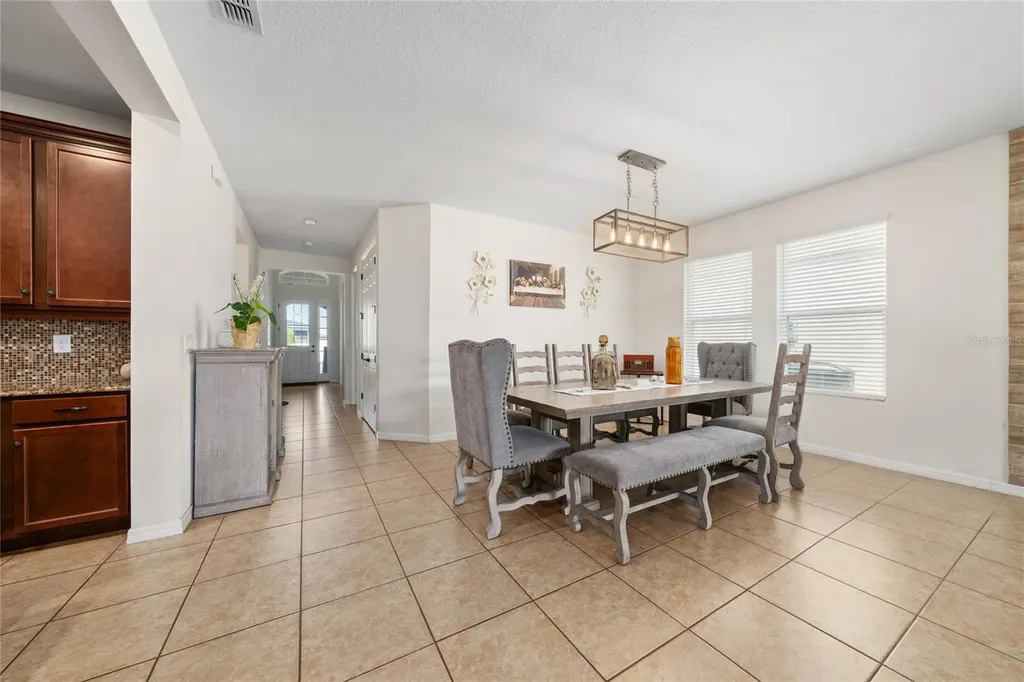 2121 Avian Loop Kissimmee FL 34741