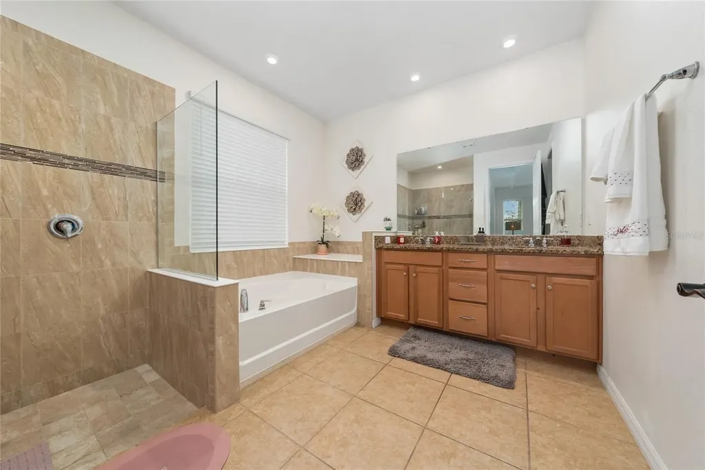 2121 Avian Loop Kissimmee FL 34741